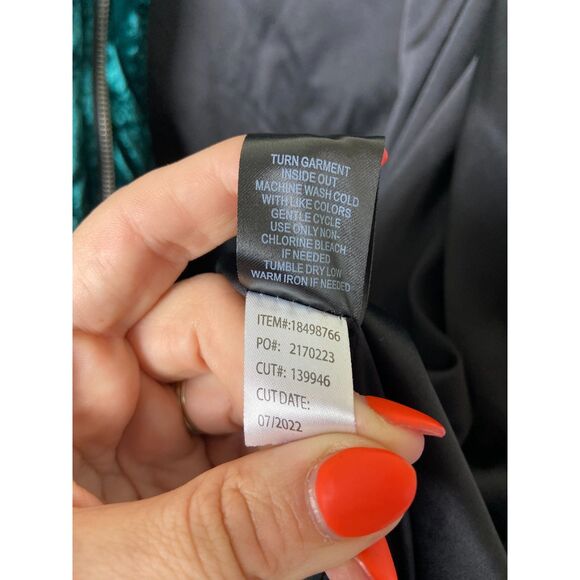 Torrid Velvet Bomber Quilted Jacket SZ 5 - Picture 6 of 8